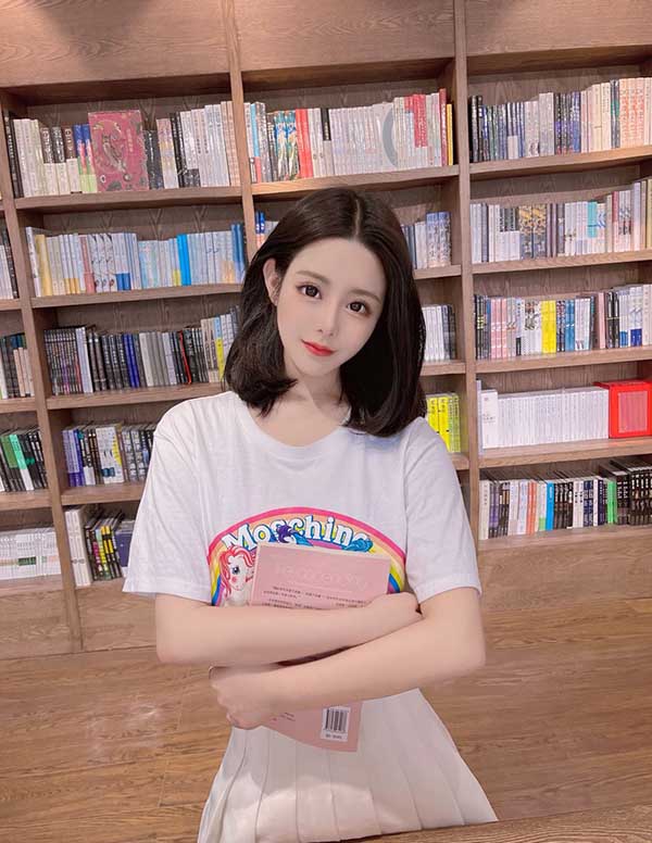 温哥华伴游模特